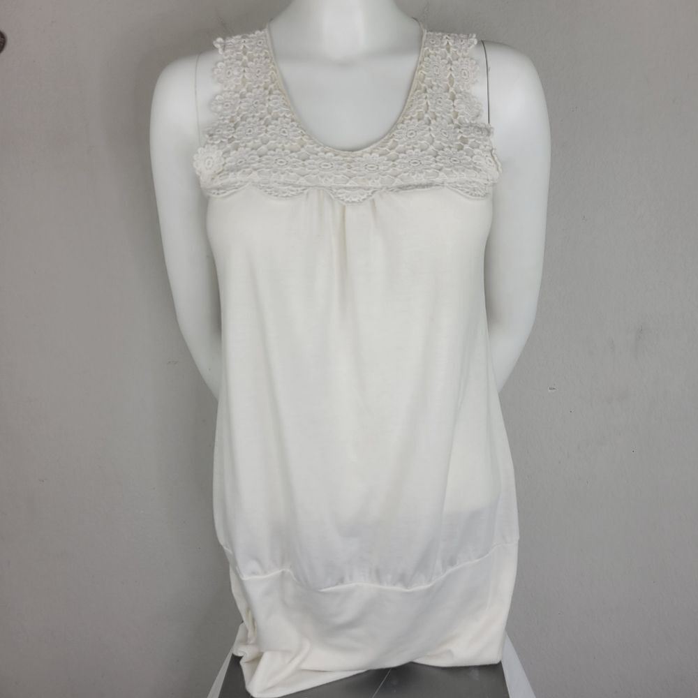 A'Gaci‎ Sleeveless Ivory Crochet Bust Tunic